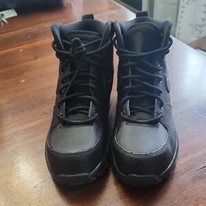 Nike Black Manoa '17 LTR Sneakers